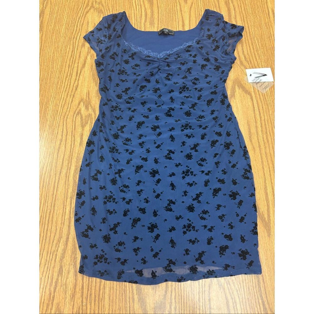 Vibe dress, NWT